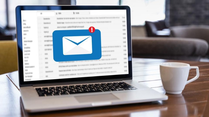 Xem thông báo cập nhật tên miền Debet ở email